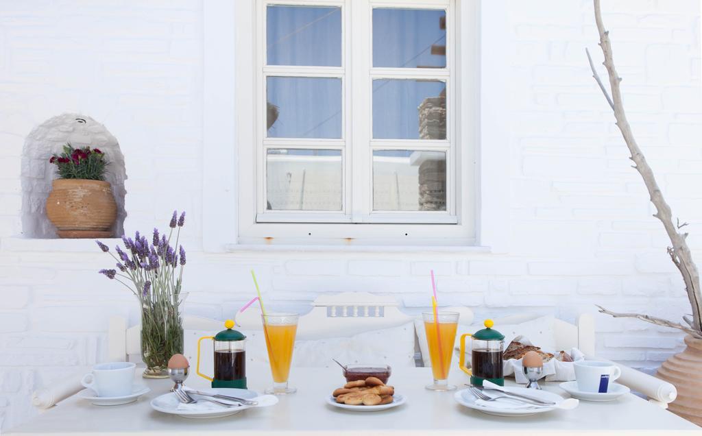 Hotel Begleri Antiparos ภายนอก รูปภาพ